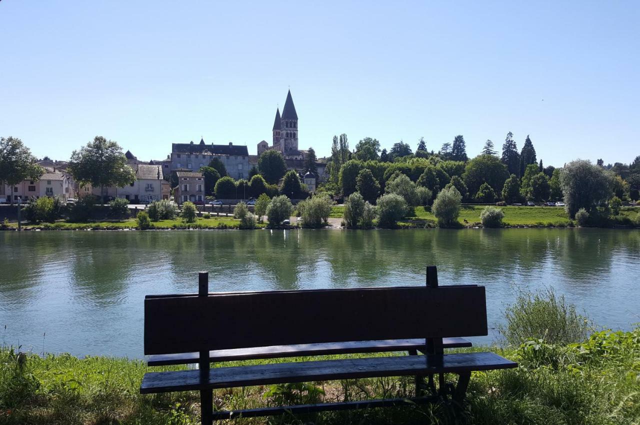Tournus Belle Maison Vue Sur Saone Екстериор снимка